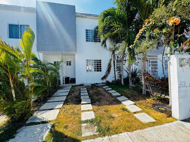 Casa en renta Los Olivos, Solidaridad, Quintana Roo