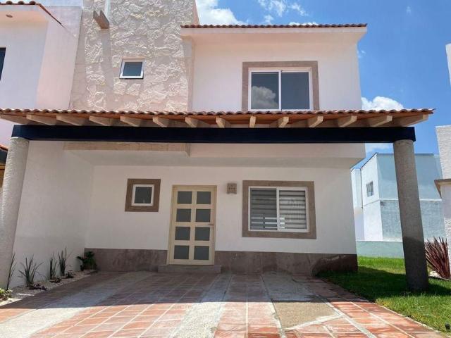 Casa en renta Los Olvera, El Pueblito