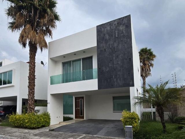 Casa en renta Puebla Blanca, Lomas De Angelópolis, Distrito Sonata, San Andrés Cholula, Puebla, 72826, México
