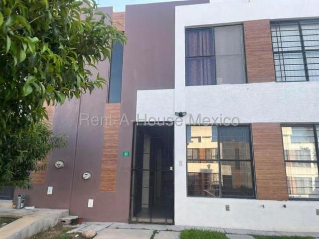 Casa en renta Puertas De San Miguel, Fraccionamiento Puertas De San Miguel, Puertas De San Miguel, Santiago De Querétaro, Querétaro, México