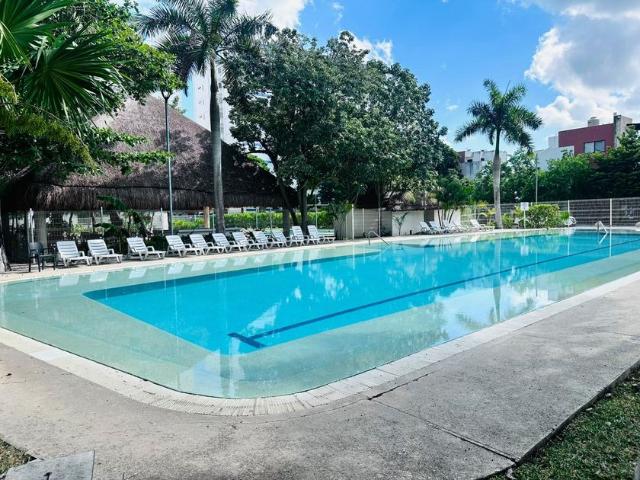Casa en renta Puerto Cancún, Cancún