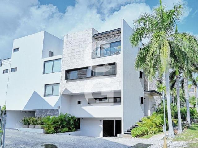 Casa en renta Puerto Cancún, Cancún