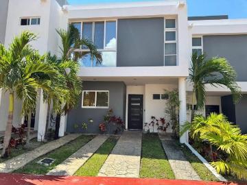 Casa en renta Puerto Morelos, Quintana Roo, Quintana Roo