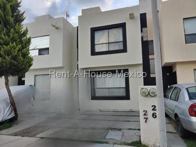Casa en renta Paseo Natura 3, Avenida Andres Henestrosa, Santiago De Querétaro, Querétaro, México