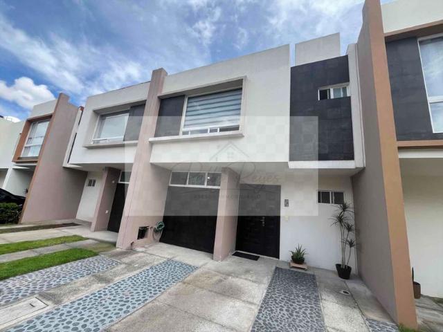 Casa en renta Paseo Arboleda, Avenida Arboleda, Santin, San Mateo Otzacatipan, Estado De México, México