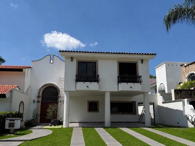 Casa en renta Paseo De Los Valles, Valle Real, San Juan De Ocotán, Zapopan, Región Centro, Jalisco, 45210, México