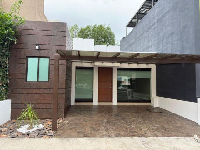 Casa en renta Paseo Del Parque, Bosque Tres Marias, Morelia, Michoacán, México