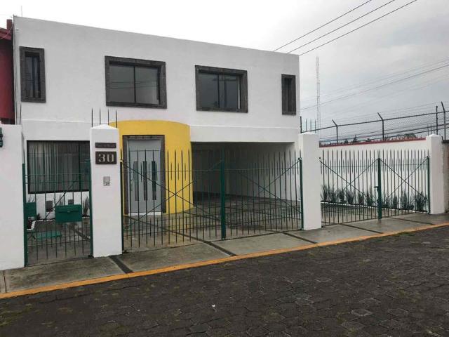 Casa en renta Paseo El Nevado, Villas Kent 1100, C. Adolfo López Mateos Mz 002, La Asuncion, San Salvador Tizatlalli, Estado De México, México