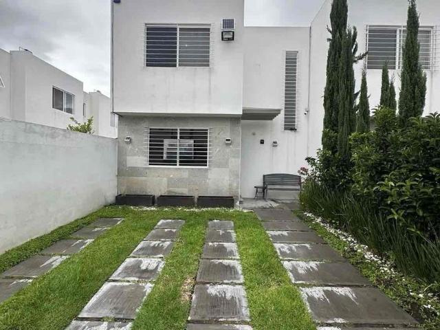 Casa en renta Paseos Del Bosque, El Pueblito, Querétaro, México