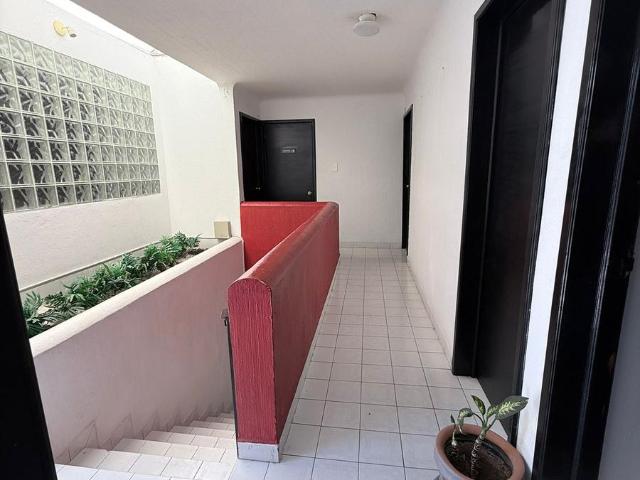 CASA EN RENTA PARA GIRO COMERCIAL U OFICINAS