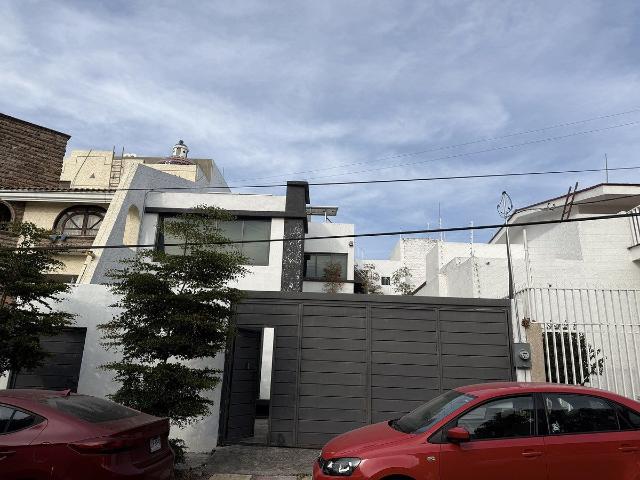 Casa en renta para oficinas en Colonia Independencia