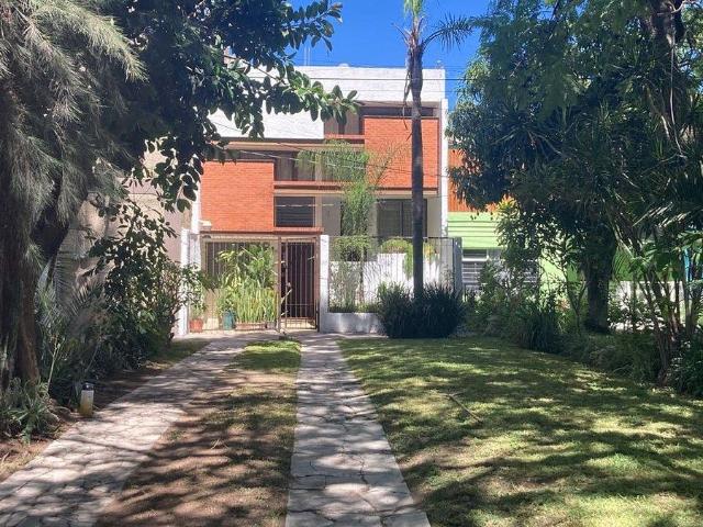 Casa en RENTA para USO COMERCIAL en COLINAS DE LA NORMAL