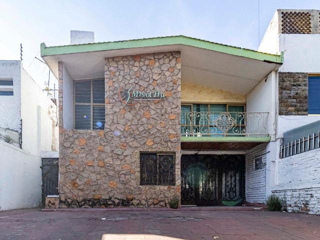 Casa en Renta Para Uso Comercial Sobre Av Calzada Independencia