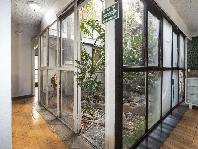 Casa en Renta Para Uso Comercial Sobre Av Calzada Independencia