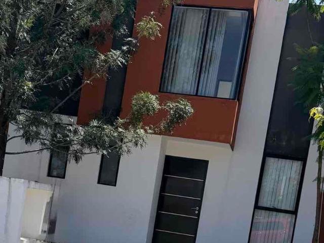 Casa en renta Parque De Abedules, Bosque Tres Marias, Morelia, Michoacán, México