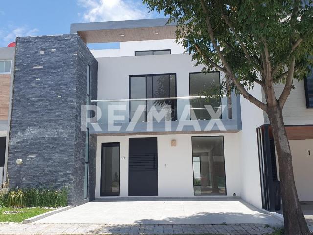 CASA EN RENTA PARQUE QUERÉTARO, LOMAS DE ANGELÓPOLIS