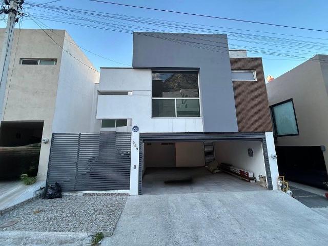 casa en renta pedregal de la huasteca