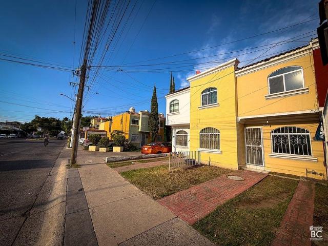 Casa en renta Pino Suárez 1278, Laureles, Zapopan, Región Centro, Jalisco, 45150, México
