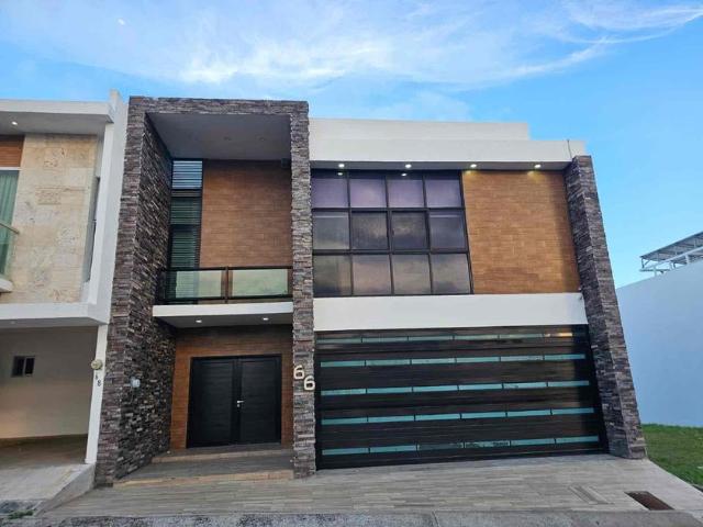 Casa en renta Pollo Leñero, Lomas Residencial, Veracruz, México