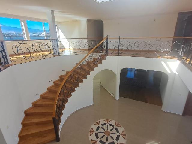 Casa en renta, por av. Pacifico, Cacalomacan