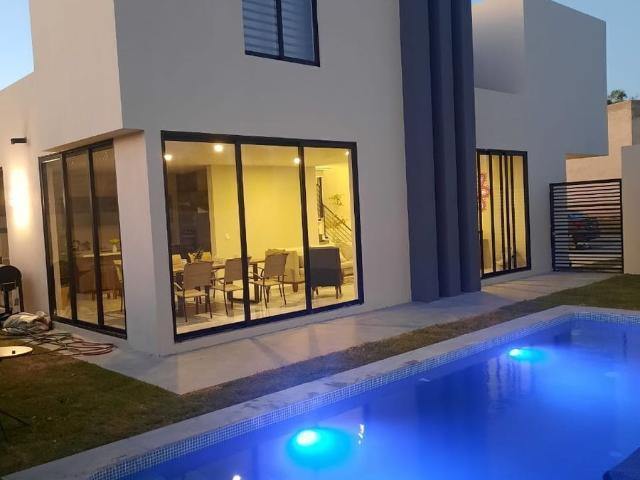 casa en renta por semana, mes o año
