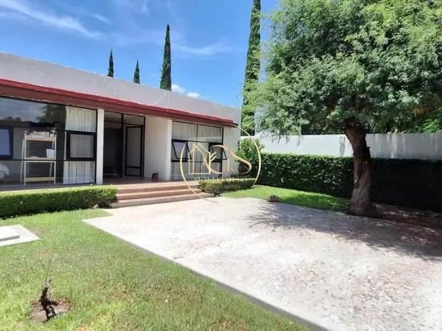 CASA EN RENTA PRADERAS DE LA HACIENDA CELAYA