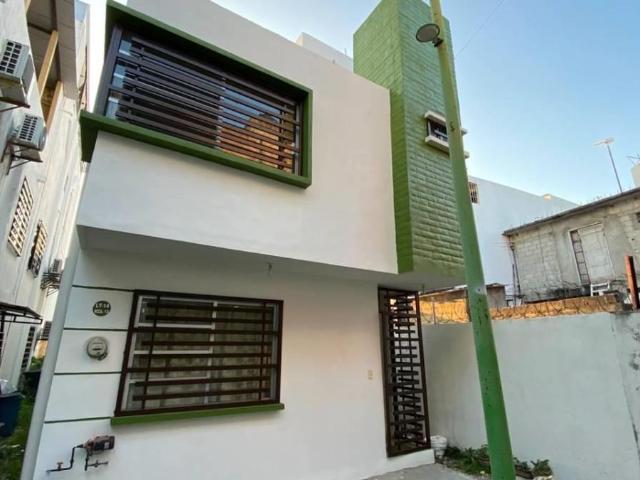 CASA EN RENTA, PRIV. ENCINO, BOSQUES DE SALOYA, NACAJUCA