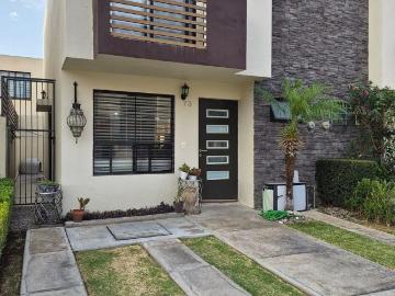 Casa en renta Privada Coto Maracaibo, Fraccionamiento El Campestre, Zapopan, Jalisco, 45221, Mex