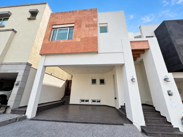 Casa en renta Privada Callejón De Las Privanzas, Las Privanzas, San Pedro Garza García, Nuevo León, 66278, México