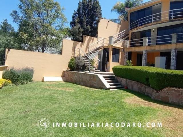 Casa en renta Privada Cerrada Del Club, Residencial Chiluca, Zona Esmeralda, Ciudad López Mateos, Atizapán De Zaragoza, Estado De México, 24570, México