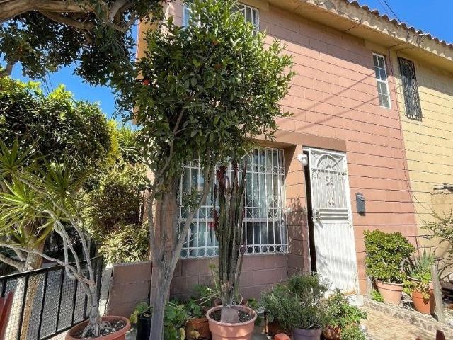 Casa en renta Privada Bugambilia 53 63, Pórticos De La Mesa, Tijuana, Baja California, 22225, Mex