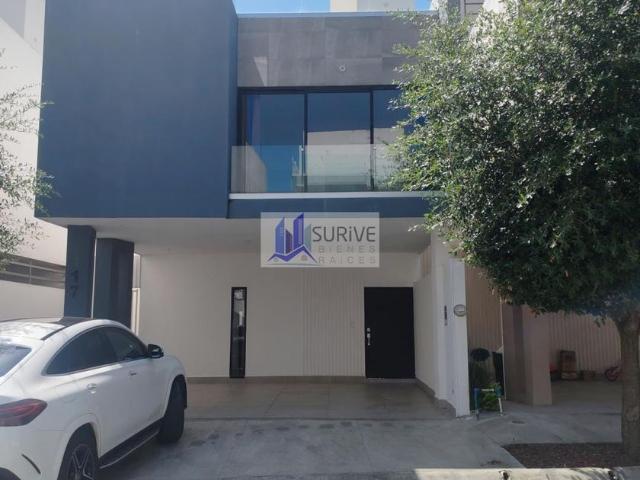Casa en renta Privada Dalia, Leandro Marroquín, El Yerbaniz, Santiago, Nuevo León, México