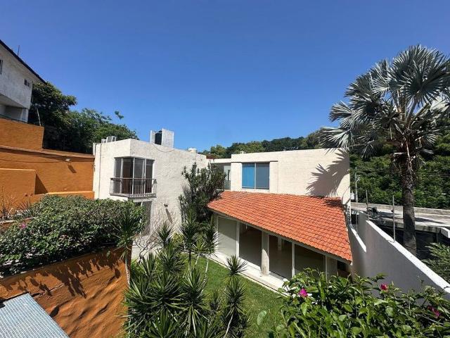 Casa en renta Privada Forest Hills, Fracc. Junto Al Río, Cuernavaca, Morelos, 62584, México
