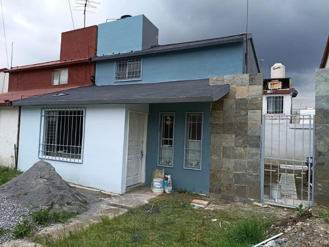 Casa en renta Privada Fraccionamiento Universidad C, San Lorenzo Tepaltitlan, Toluca, Estado De México, 50017, México