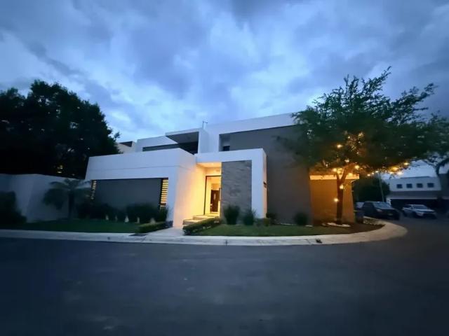 Casa en renta Privada Mariposa De Seda, Carolco, Monterrey, Nuevo León, 64985, México