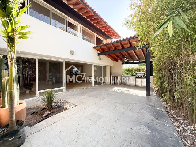 Casa en renta Privada San Vicente, Lomas Del Campanario Iii, Santiago De Querétaro, Querétaro, 76146, Mex