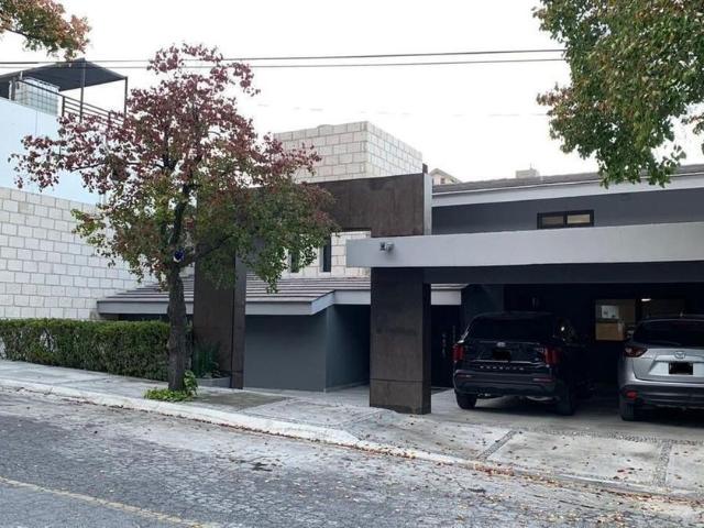 Casa en renta Privada Parinacota 200, San Pedro Garza García, Nuevo León, 66235, Mex
