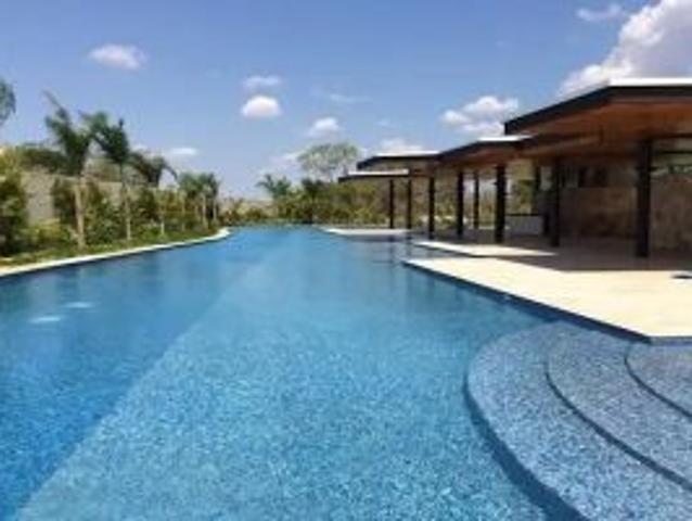 Casa en renta Privada Parque Central con paneles solares y baterías de respaldo