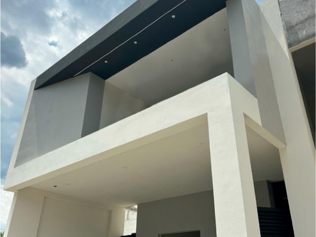 Casa en Renta – Privada Pilares del Huajuco Carretera Nacional