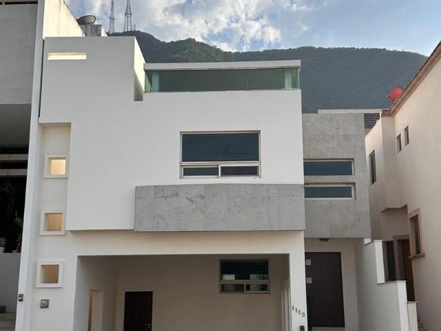 Casa en renta Privada Privanza Córcega, Las Privanzas, San Pedro Garza García, Nuevo León, 64750, México