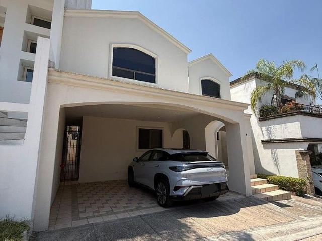 Casa en renta Privada Privanza Pamplona, Las Privanzas, San Pedro Garza García, Nuevo León, 64750, México