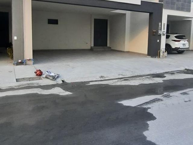 CASA EN RENTA PRIVADAS VICTORIA