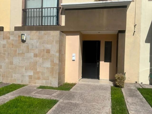 Casa en renta Prol. Gral. Ignacio Zaragoza, Trojes De Alonso, Aguascalientes, México