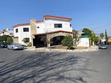 Casa en renta Quinta Avenida 98 102, Cumbres Primer Sector, Monterrey, Nuevo León, 64638, Mex