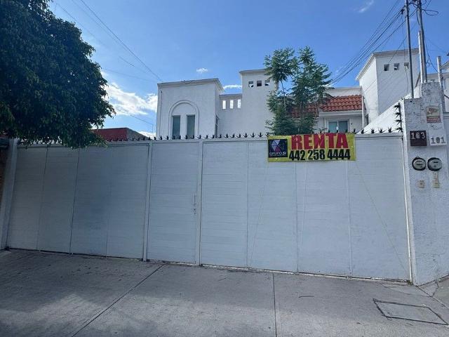 CASA EN RENTA – QUINTAS DEL MARQUÉS $22,000 lo mas céntrico de Querétaro