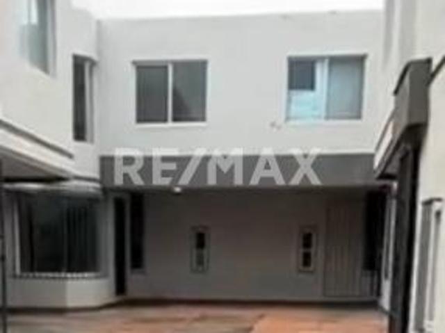 CASA EN RENTA QUINTAS DEL MARQUÉS