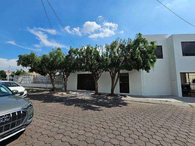 CASA EN RENTA QUINTAS DEL MARQUÉS, QUERÉTARO