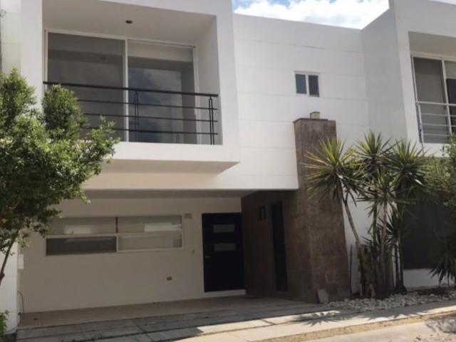 Casa en Renta Ruscello