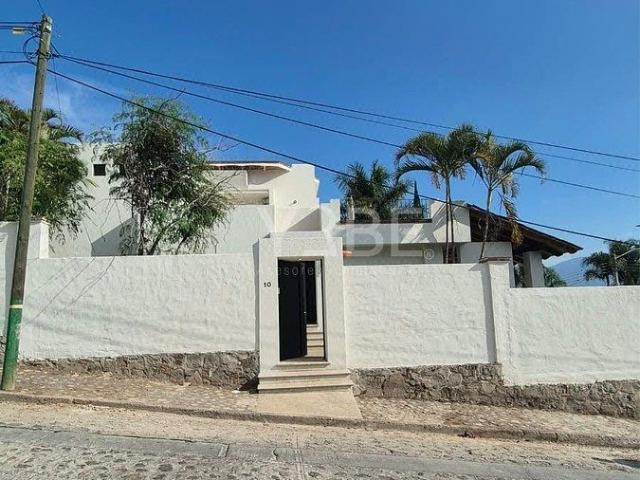 Casa en renta Raquet Club | San Juan Cosalá