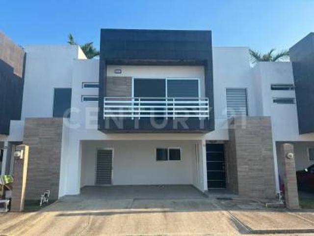 CASA EN RENTA, REAL CAMPESTRE, ZONA COUNTRY VILLAHERMOSA TABASCO